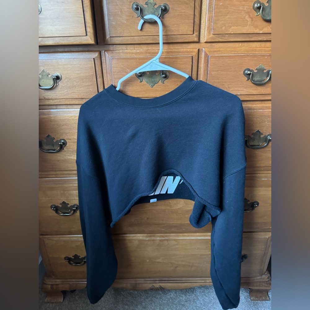 NIKE CROPPED CREWNECK